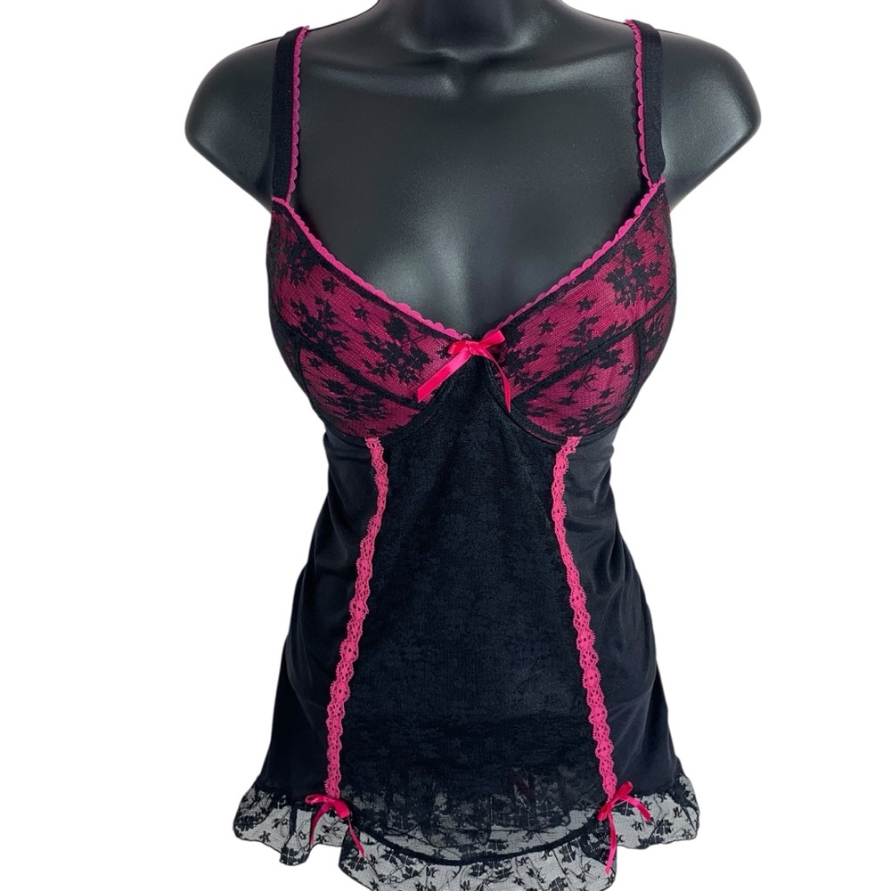 # 87 La Vie En Rose Black and Pink Lace Chemise size large